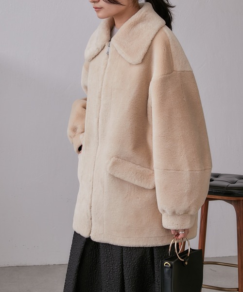 Lui's（ルイス）の「フェイクボアオーバージャケット（ブルゾン・レディース・キャメル/ライトグレー・FREE）」の17枚目の写真