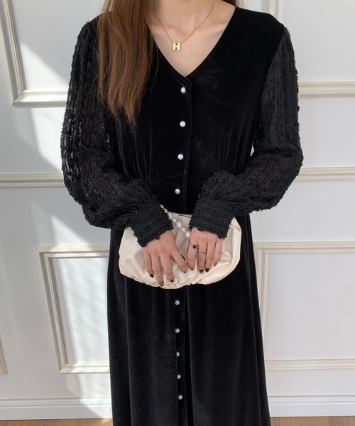 ECLIN（エクラン）の「異素材ボリュウームスリーブロングワンピース（ワンピース・レディース・ブラウン/ブラック・M/L）」の7枚目の写真