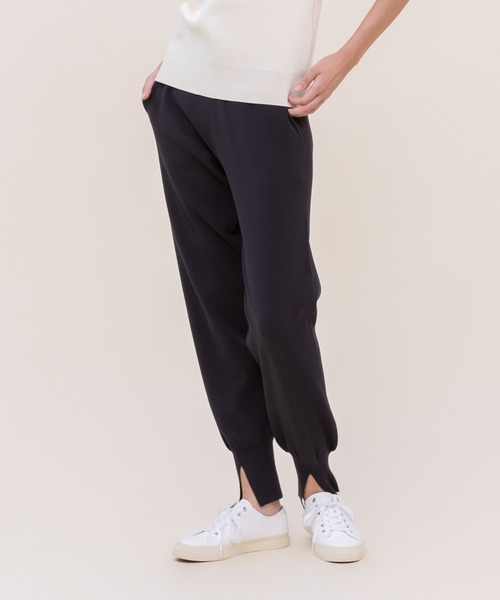 le coq sportif(ルコックスポルティフ)の「【WEB限定カプセルコレクション】 ニットジョガーパンツ ルコック レディース スポーツ(その他パンツ・レディース・ブラウン/ブラック/グレー・S/M(M)/L)」の4枚目の写真