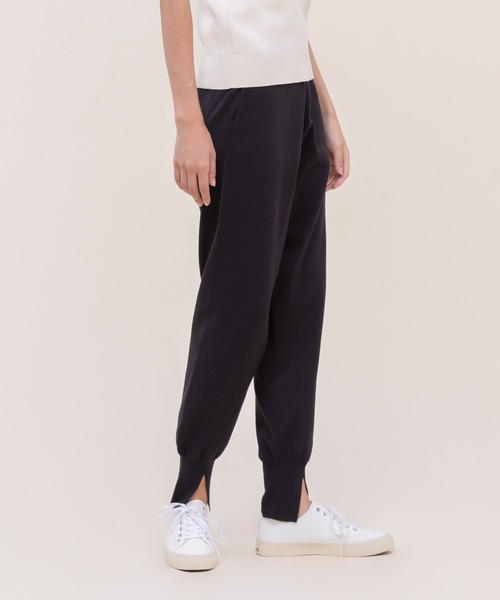 le coq sportif(ルコックスポルティフ)の「【WEB限定カプセルコレクション】 ニットジョガーパンツ ルコック レディース スポーツ(その他パンツ・レディース・ブラウン/ブラック/グレー・S/M(M)/L)」の5枚目の写真