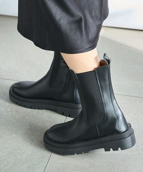 SETUP7(セットアップセブン)の「SWEET掲載商品 谷まりあさん着用【SETUP7】サイドゴアブーツ KNF(ブーツ・レディース・ブラック/ホワイト・37/38/39/40)」の4枚目の写真