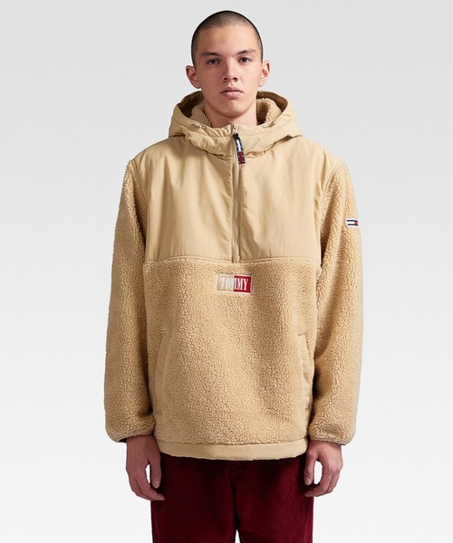 tommy jeans（トミー ジーンズ）の「ミックスメディアポップオーバー（その他トップス・メンズ・ベージュ/ホワイト・LARGE/MEDIUM/SMALL/X-LARGE）」の2枚目の写真