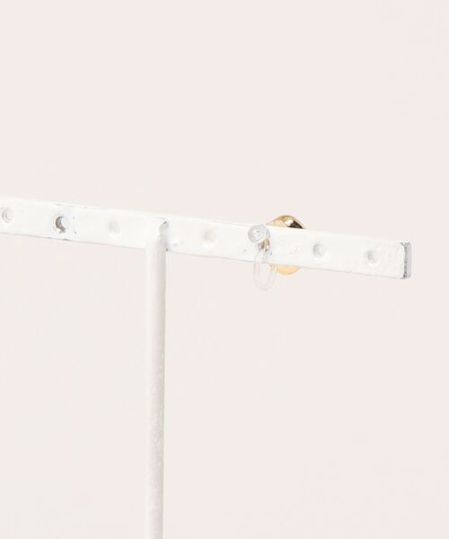 LOWRYS FARM（ローリーズファーム）の「５ＳＥＴ樹脂ノンホールイヤリング　182189（イヤリング・レディース・シルバー/ゴールド/ゴールド系その他・FREE）」の20枚目の写真