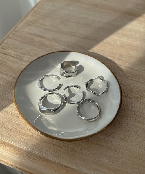 apres jour mignon（アプレジュールミニョン）の「【apresjour mignon×ARIAZ】6SETリング（リング・レディース・ゴールド/シルバー・ONESIZE）」の3枚目の写真