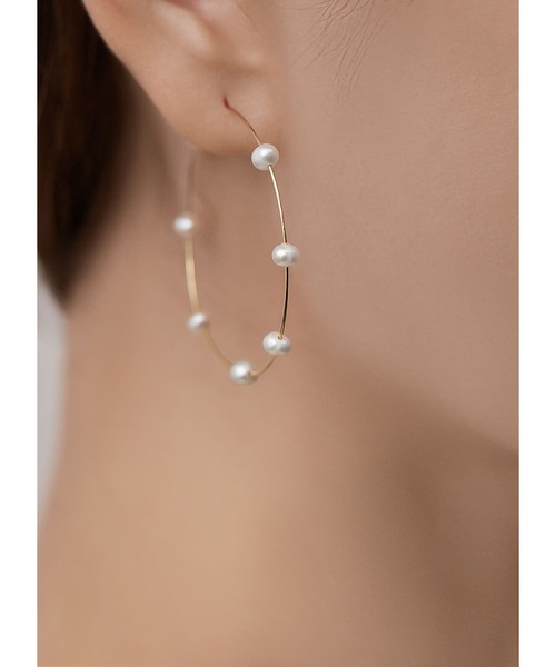 STYLE DELI（スタイルデリ）の「点在プチ淡水パールフープピアス（ピアス（両耳用）・レディース・ゴールド・FREE）」の11枚目の写真