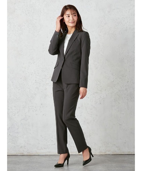 Perfect Suit FActory（パーフェクトスーツファクトリー）の「ミニチェックスーツ　テーパードパンツ　グレー/ネイビー（スーツパンツ・レディース・グレー/ネイビー・11号/13号）」の20枚目の写真