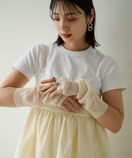 rectangle(レクタングル)の「シアーアームカバー(アームカバー・レディース・ブルー/アイボリー/ブラック・FREE)」の4枚目の写真