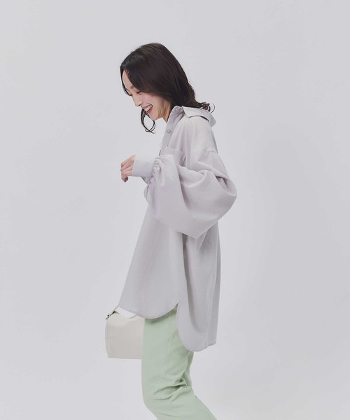HONEYSUCKLE ROSE(ハニーサックルローズ)の「【HONEYSUCKLE ROSE】ボリュームスリーブシャツ(シャツ/ブラウス・レディース・オフホワイト/パープル/ライトグレー/ネイビー・L/M)」の9枚目の写真