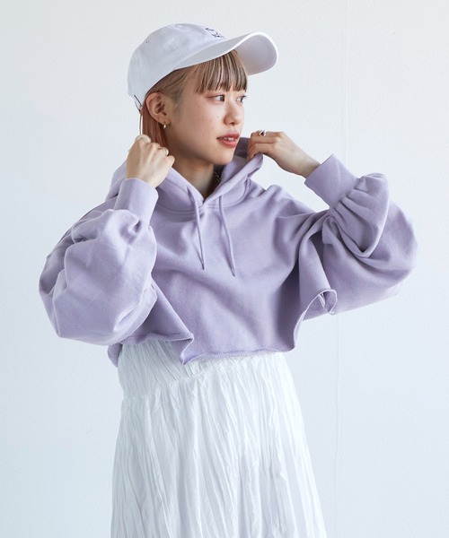 w closet(ダブルクローゼット)の「クロップドフーディプルオーバー(パーカー・レディース・グレー/サックスブルー/オートミール・FREE)」の18枚目の写真