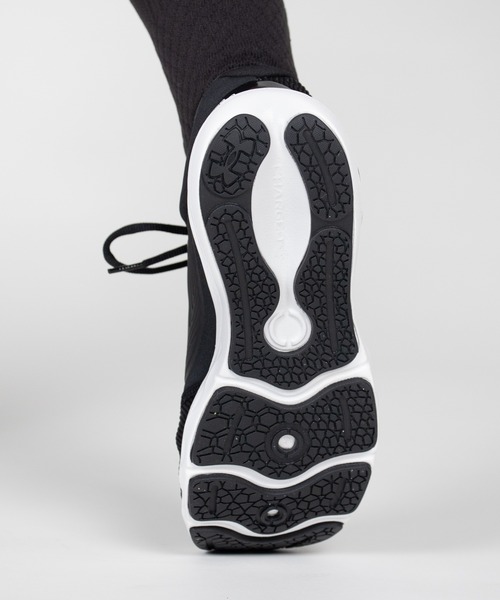 UNDER ARMOUR(アンダーアーマー)の「UAチャージド バンテージ2 ワイド(ランニング/メンズ)(スニーカー・メンズ・ブラック・25.5cm/26.0cm/25.0cm/27.5cm/30.0cm/28.5cm/26.5cm/28.0cm/27.0cm/29.0cm)」の6枚目の写真