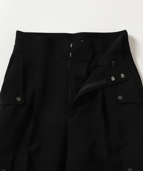 journal standard L'essage（ジャーナルスタンダードレサージュ）の「バックサテンカーゴパンツ（カーゴパンツ・レディース・ブラック/ブラウン・36/38）」の14枚目の写真