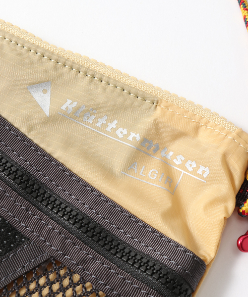 JOURNAL STANDARD（ジャーナルスタンダード）の「【KLATTERMUSEN / クレッタルムーセン】Algir Accessory Bag Small（ボディバッグ/ウエストポーチ・メンズ・ブラック/ベージュ/サファリグリーン・FREE）」の6枚目の写真