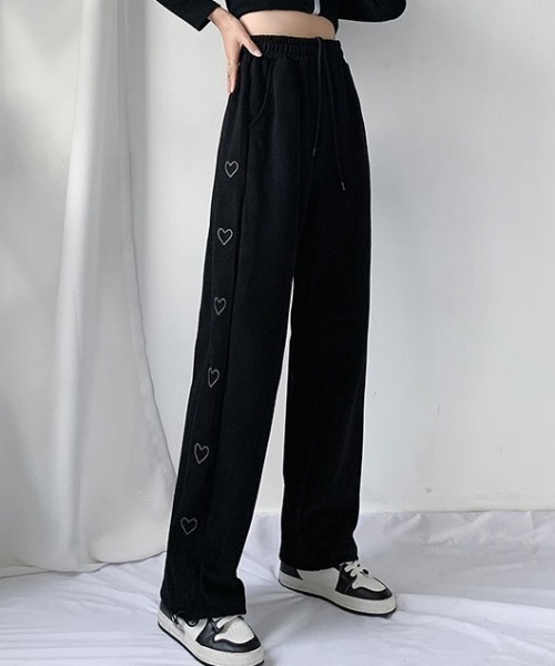 SHEENA(シーナ)の「サイドハート刺しゅうスウェットパンツ(スウェットパンツ・レディース・ブラック/グレー・M)」の17枚目の写真