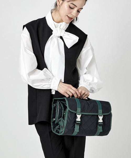 LeSportsac（レスポートサック）の「BEAUTY ROLL POUCH ディープ