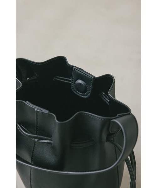 STYLEMIXER（スタイルミキサー）の「ランタンフォルムバッグ（ショルダーバッグ・レディース・ブラック/ベージュ・FREE）」の9枚目の写真