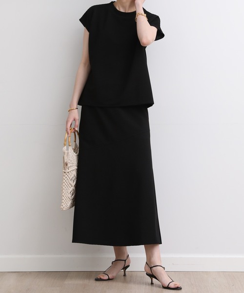 INED CLARO（イネドクラロ）の「【ZOZO限定】ラクに最旬コーデが完成！リップルセットアップ《2点セット》《ウオッシャブル》（アンサンブル・レディース・ブラック/アイボリー/カーキ・フリー）」の3枚目の写真