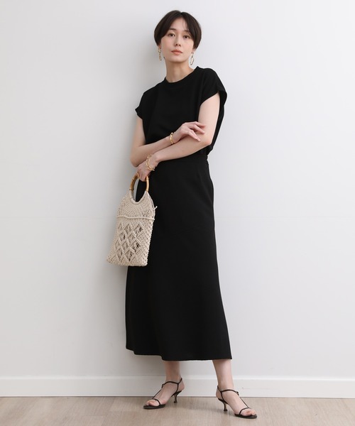 INED CLARO（イネドクラロ）の「【ZOZO限定】ラクに最旬コーデが完成！リップルセットアップ《2点セット》《ウオッシャブル》（アンサンブル・レディース・ブラック/アイボリー/カーキ・フリー）」の8枚目の写真