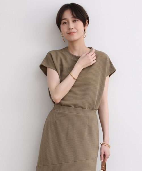 INED CLARO（イネドクラロ）の「【ZOZO限定】ラクに最旬コーデが完成！リップルセットアップ《2点セット》《ウオッシャブル》（アンサンブル・レディース・ブラック/アイボリー/カーキ・フリー）」の19枚目の写真