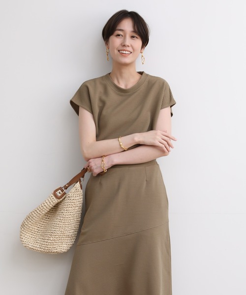 INED CLARO（イネドクラロ）の「【ZOZO限定】ラクに最旬コーデが完成！リップルセットアップ《2点セット》《ウオッシャブル》（アンサンブル・レディース・ブラック/アイボリー/カーキ・フリー）」の21枚目の写真