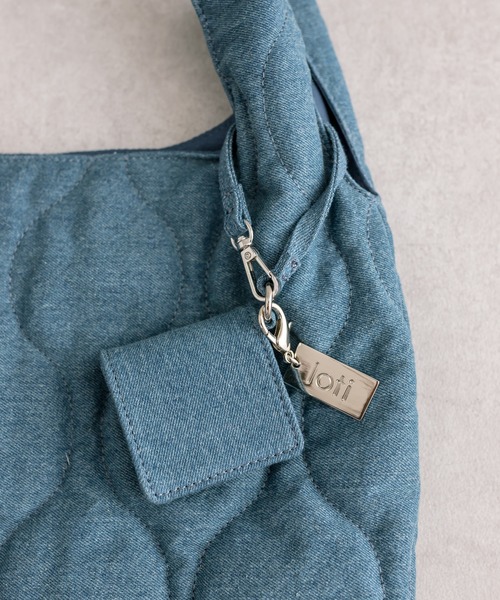 loti（ロティ）の「loti コインケース付きデニムキルトトート（トートバッグ・レディース・ネイビー/ブルー・ONE SIZE）」の16枚目の写真