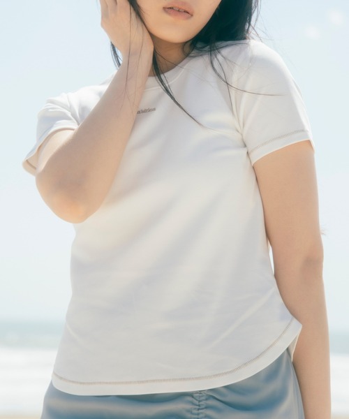 Lil Ambition(リルアンビション)の「ステッチ Lil Tシャツ(Tシャツ/カットソー・レディース・ホワイト/スモークピンク・FREE)」の3枚目の写真