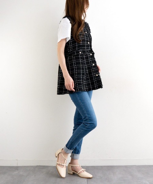 Fabby fabby（ファビィーファビィー）の「スクエアTストラップローファーパンプス（パンプス・レディース・オフホワイト/ブラック/シルバー/ゴールド・LARGE/MEDIUM/SMALL）」の21枚目の写真