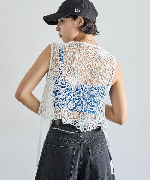 PAGEBOY（ページボーイ）の「レースショートベスト（ベスト・レディース・オフホワイト/ブラック/ライトブルー・FREE）」の8枚目の写真