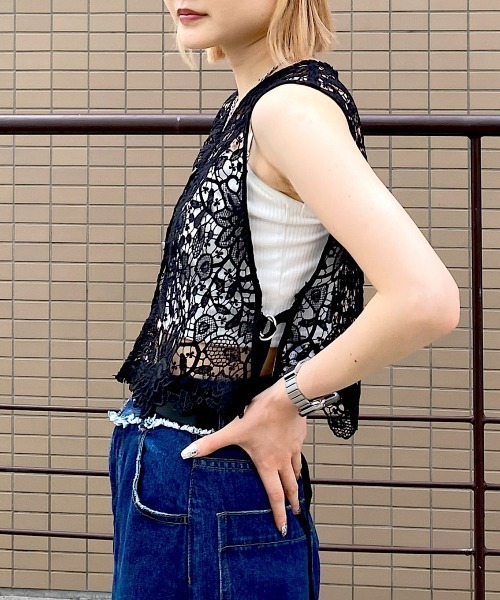 PAGEBOY（ページボーイ）の「レースショートベスト（ベスト・レディース・オフホワイト/ブラック/ライトブルー・FREE）」の13枚目の写真