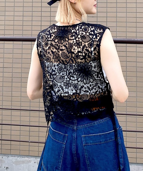 PAGEBOY（ページボーイ）の「レースショートベスト（ベスト・レディース・オフホワイト/ブラック/ライトブルー・FREE）」の16枚目の写真