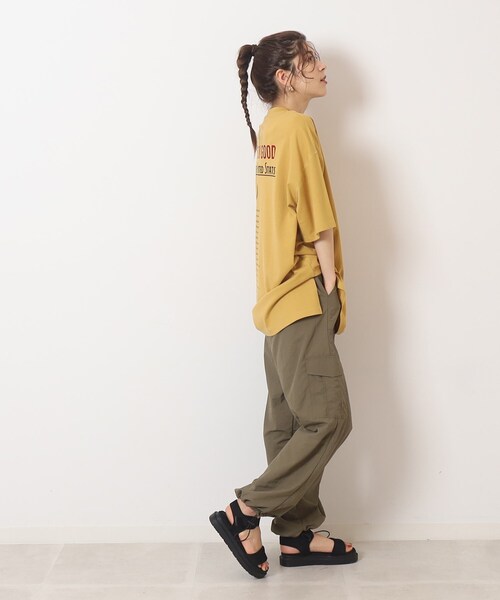 Cutie Blonde(キューティーブロンド)の「◆【プチプラ】BIGシルエット プリントTシャツ(Tシャツ/カットソー・レディース・ブラック系/ネイビー系7/イエロー系1/ピンク系/ホワイト系その他2/ホワイト系その他4/ベージュ系その他6/グリーン系その他2・00)」の21枚目の写真