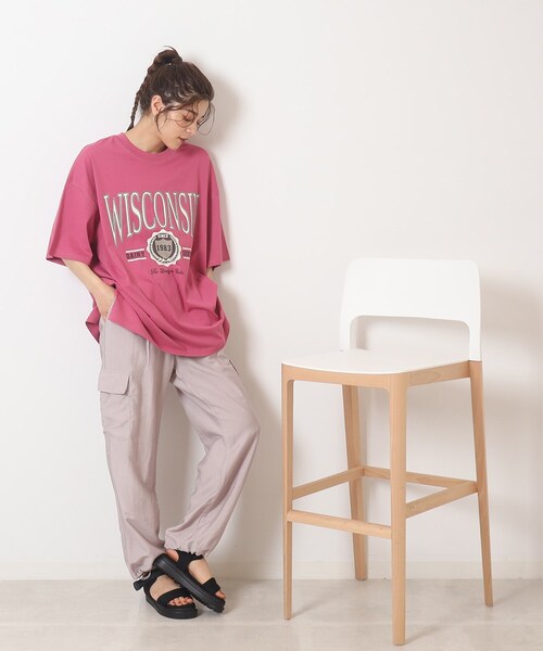 Cutie Blonde(キューティーブロンド)の「◆【プチプラ】BIGシルエット プリントTシャツ(Tシャツ/カットソー・レディース・ブラック系/ネイビー系7/イエロー系1/ピンク系/ホワイト系その他2/ホワイト系その他4/ベージュ系その他6/グリーン系その他2・00)」の17枚目の写真