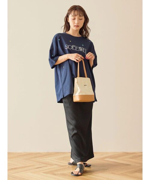 AMERICAN HOLIC(アメリカンホリック)の「Flower刺繍ミニ裏毛プルオーバー(Tシャツ/カットソー・レディース・ネイビー/アイボリー・M/L)」の9枚目の写真