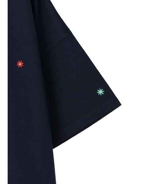 AMERICAN HOLIC(アメリカンホリック)の「Flower刺繍ミニ裏毛プルオーバー(Tシャツ/カットソー・レディース・ネイビー/アイボリー・M/L)」の18枚目の写真