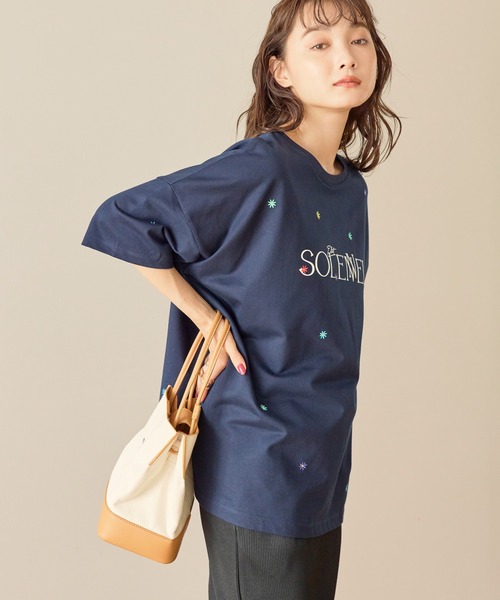AMERICAN HOLIC(アメリカンホリック)の「Flower刺繍ミニ裏毛プルオーバー(Tシャツ/カットソー・レディース・ネイビー/アイボリー・M/L)」の2枚目の写真