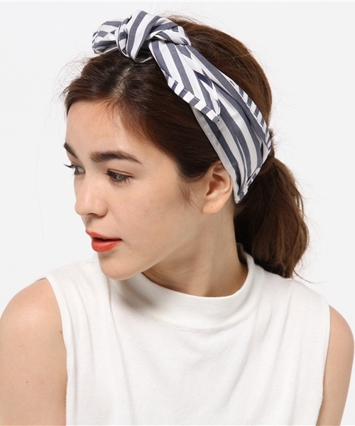 MOUSSY（マウジー）の「CLASSIC BORDER HEAD BAND（ヘアバンド・レディース・ダークネイビー/ブラック系その他・FREE）」の2枚目の写真