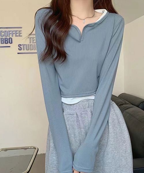 NinaetLina（ニナエリナ）の「ショート丈キーネックTシャツ（Tシャツ/カットソー・レディース・ベージュ/モカ/グレー/ブラック/ホワイト・FREE）」の3枚目の写真