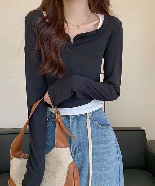 NinaetLina（ニナエリナ）の「ショート丈キーネックTシャツ（Tシャツ/カットソー・レディース・ベージュ/モカ/グレー/ブラック/ホワイト・FREE）」の6枚目の写真
