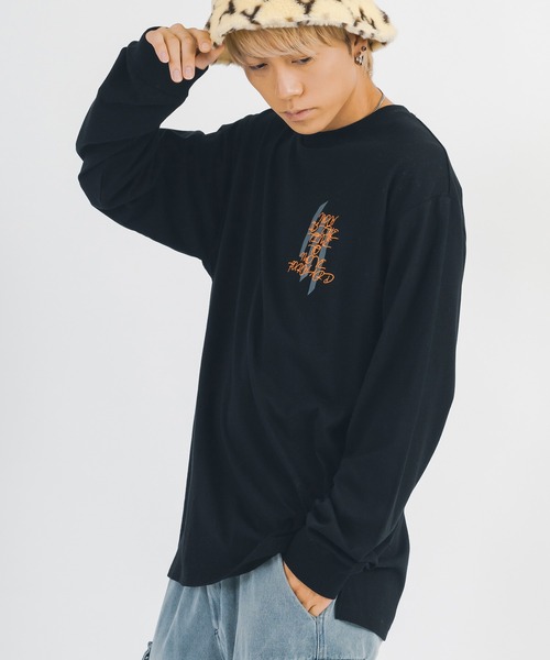 RE730（アールイーセブンサーティー）の「RE730 ロンT　バック英字刺繍（Tシャツ/カットソー・メンズ・ブラック/ホワイト・X-LARGE/LARGE/MEDIUM）」の17枚目の写真