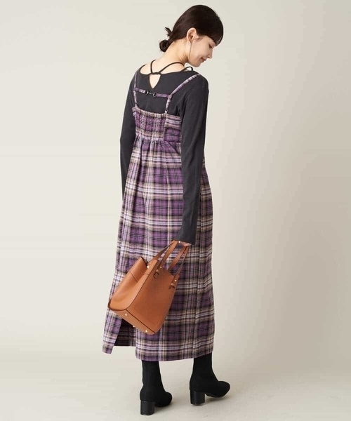 a.v.v(アーヴェヴェ)の「先染めチェックキャミワンピース(ワンピース・レディース・パープル/ブラック・38/40/42/36/34)」の12枚目の写真