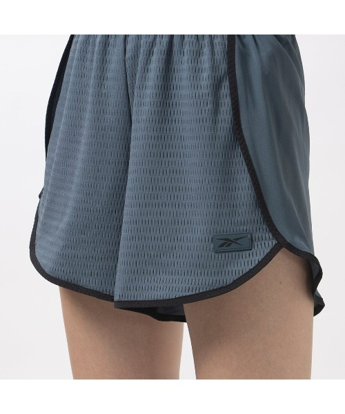 Reebok(リーボック)の「ウーブン ショーツ / Woven Short(その他パンツ・レディース・ブラック/マルーン/ブルー系その他・X-LARGE/MEDIUM/LARGE/SMALL/X-SMALL/XX-LARGE)」の13枚目の写真