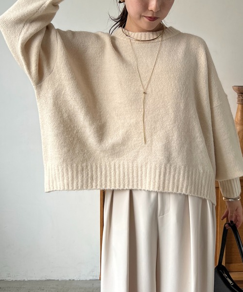 CAPRICIEUX LE'MAGE（カプリシューレマージュ）の「もちふわオーバーニット（ニット/セーター・レディース・チャコールグレー/ブルー/ベージュ/アイボリー・FREE）」の9枚目の写真