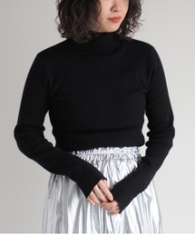 モチモチシンプルタートルネック