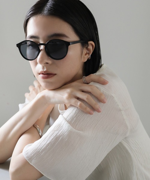 select MOCA(セレクトモカ)の「ボストンサングラス(サングラス・レディース・ライトグレー/ブラック・FREE)」の1枚目の写真