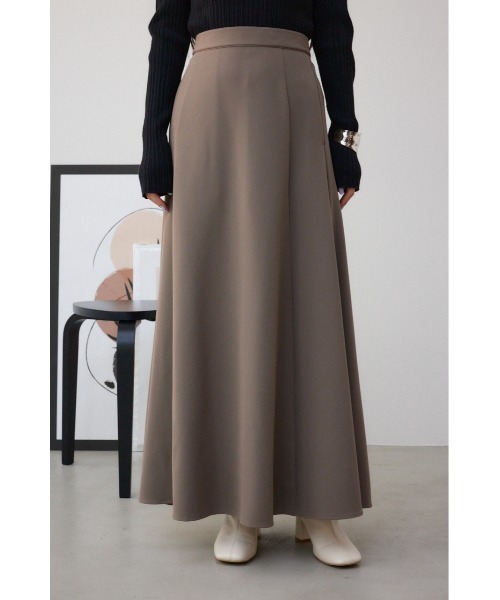 AZUL by moussy（アズールバイマウジー）の「マットサテンナロースカート（スカート・レディース・グレー/ダークベージュ・SMALL/MEDIUM）」の17枚目の写真