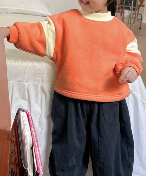 aimoha(アイモハ)の「【aimoha-KIDS-】子供服 切り替えモックネックスウェット(スウェット・キッズ・オレンジ/イエロー・110/90/100/120/80)」の2枚目の写真
