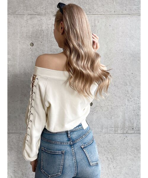 GYDA(ジェイダ)の「アームレースアップスウェットトップス(スウェット・レディース・アイボリー/ラベンダー・FREE)」の16枚目の写真