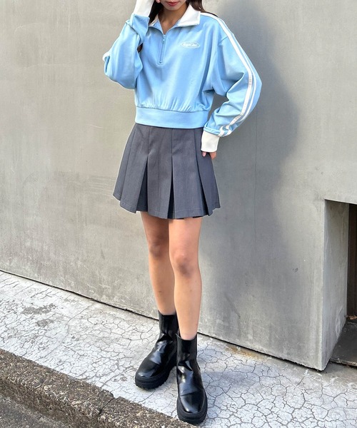 INGNI（イング）の「サイドライン胸ロゴショート丈ハーフZIPジャージ（その他トップス・レディース・アイボリー/ブラック/ライトブルー・M）」の9枚目の写真