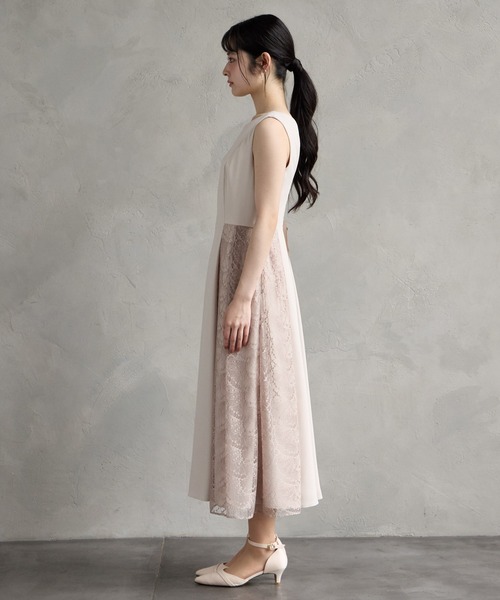 AIMER(エメ)の「サイドレースフィット&フレアノースリーブパーティードレス 結婚式 お呼ばれ ドレス 20代 30代 40代(ドレス・レディース・ベージュ/ネイビー/サックスブルー/レッド系・MEDIUM/LARGE)」の21枚目の写真