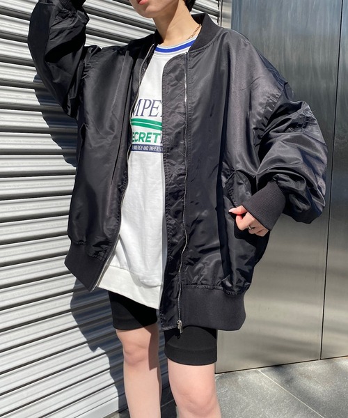 RAY CASSIN（レイカズン）の「ミドル丈MA-1（MA-1・レディース・グレー/アイボリー/ブラック・FREE）」の2枚目の写真