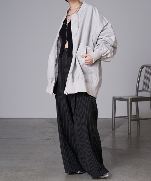 RAY CASSIN（レイカズン）の「ミドル丈MA-1（MA-1・レディース・グレー/アイボリー/ブラック・FREE）」の15枚目の写真